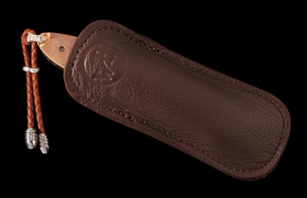 William Henry Limited Edition B10 Burl Knife - Scrimshaw Gallery